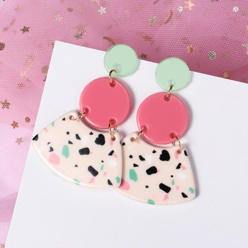 Geometrische Tropfenohrringe mit rosa und sehr Peri-Motiv