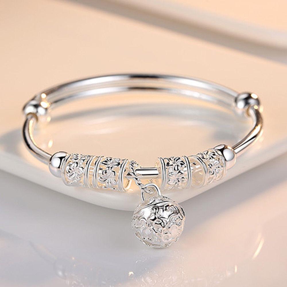 Edler Armreif mit Blumen-Kugel-Charme aus Sterlingsilber, Schmuck