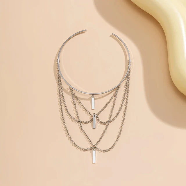 Elegante Armkette - mehrlagig, verstellbar, Quaste in Gold & Silber