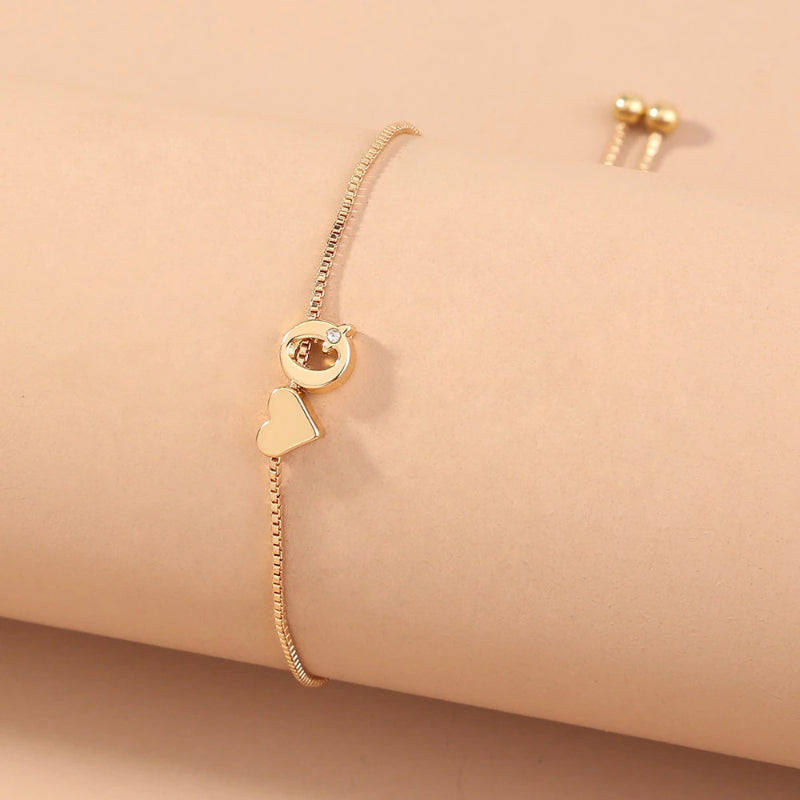 Personalisierte Liebesherz-Anfangsbuchstaben-Armbänder von A-Z