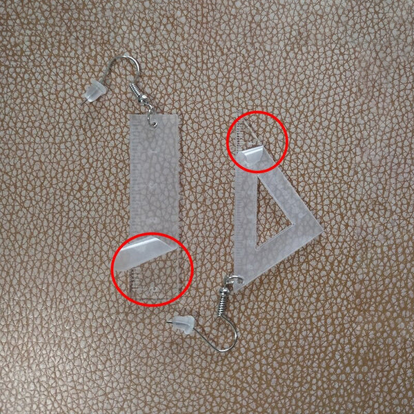 Ausgefallene asymmetrische Tropfenohrringe mit Dreiecken und geradem Lineal