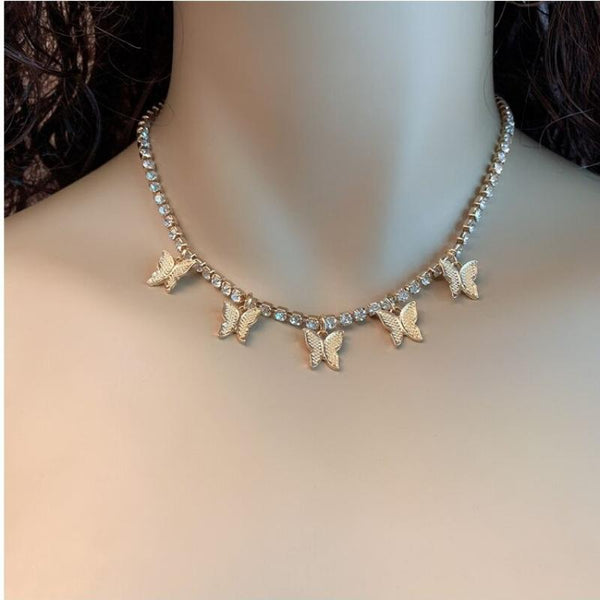 Halskette mit Strass-Kette und Schmetterlings-Anhänger