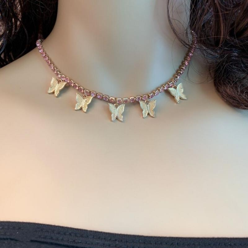 Halskette mit Strass-Kette und Schmetterlings-Anhänger