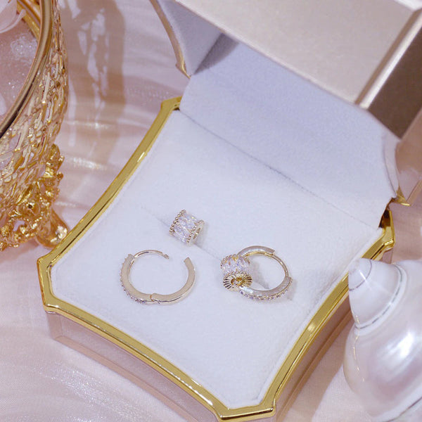 Ohrclips mit Zylinderanhänger und Strassbesatz