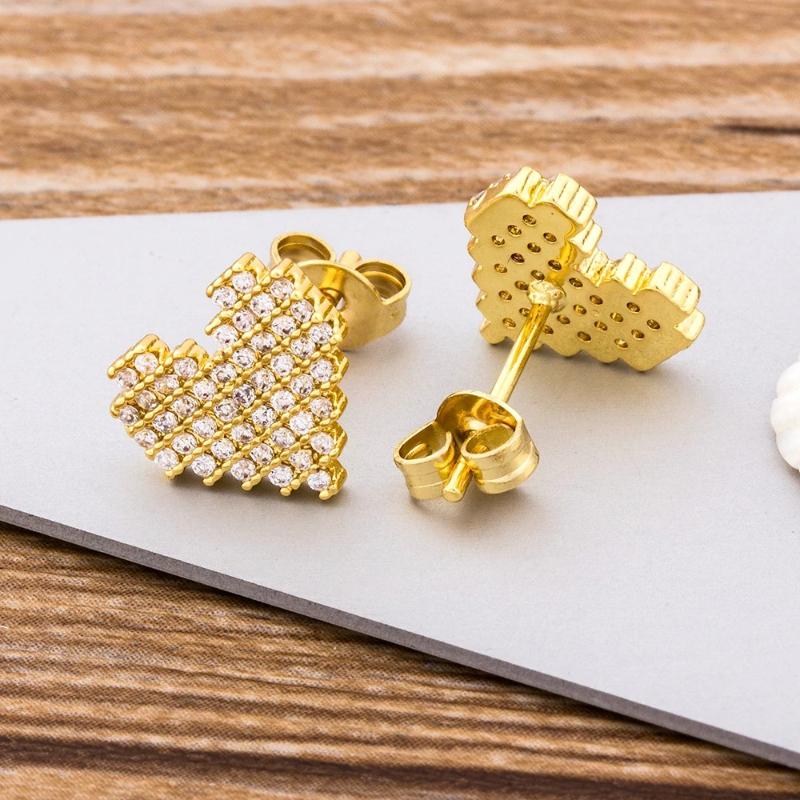 Statement-Ohrringe mit Herz-Motiv und Strassbesatz