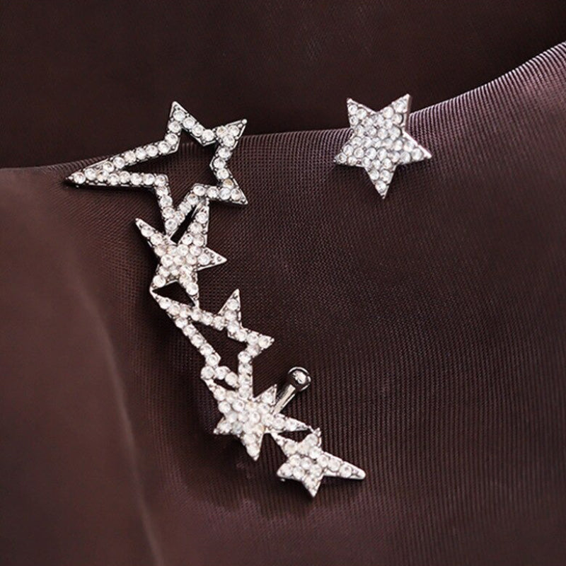 Mit Strasssteinen besetzte, skurrile Engelsflügel-Ohrhänger-Kollektion