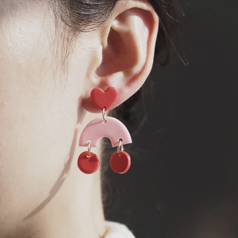 Romantische kleine Valentinstag-Liebesherz-Ohrring-Kollektion