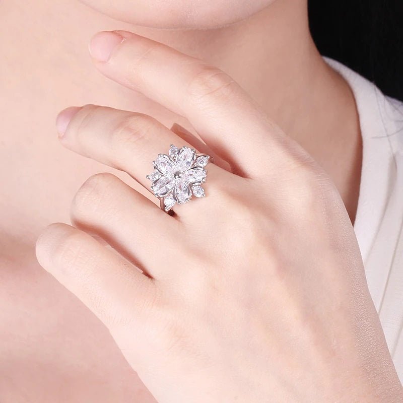 Romantische Zirkon geschmückt Kirschblüte Blume Mode Ringe