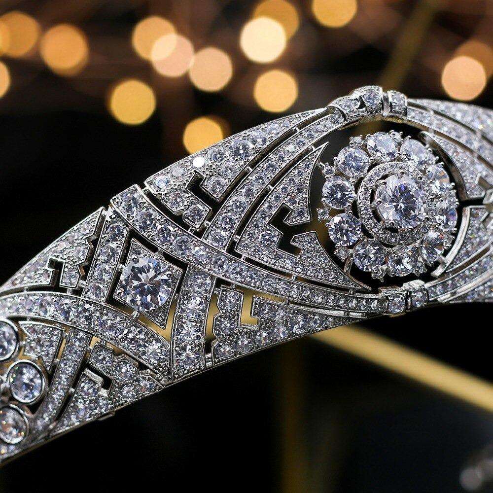 Königliche Prinzessin Wunderschöne mit Strasssteinen besetzte Krone