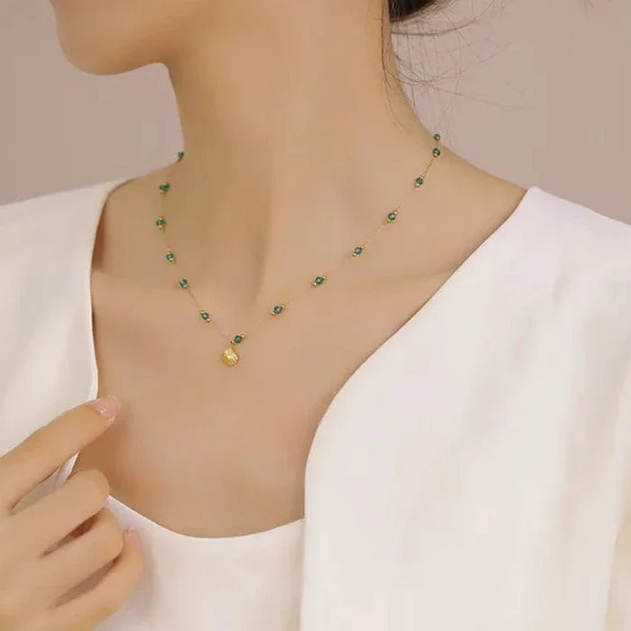 Grüne Perlenmuschelkette