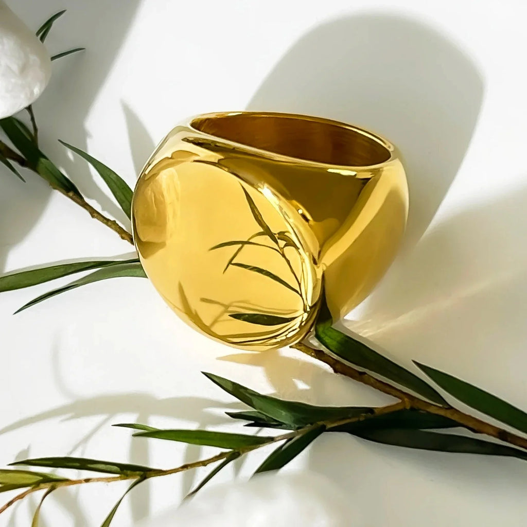 Runder Siegelring aus Gold