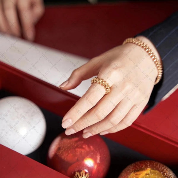 Advanced Rotating Rivet Armband