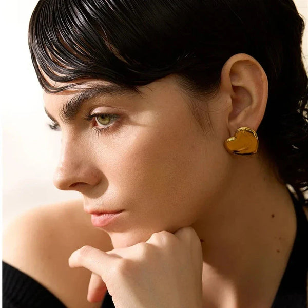 Ohrstecker mit großem Herz