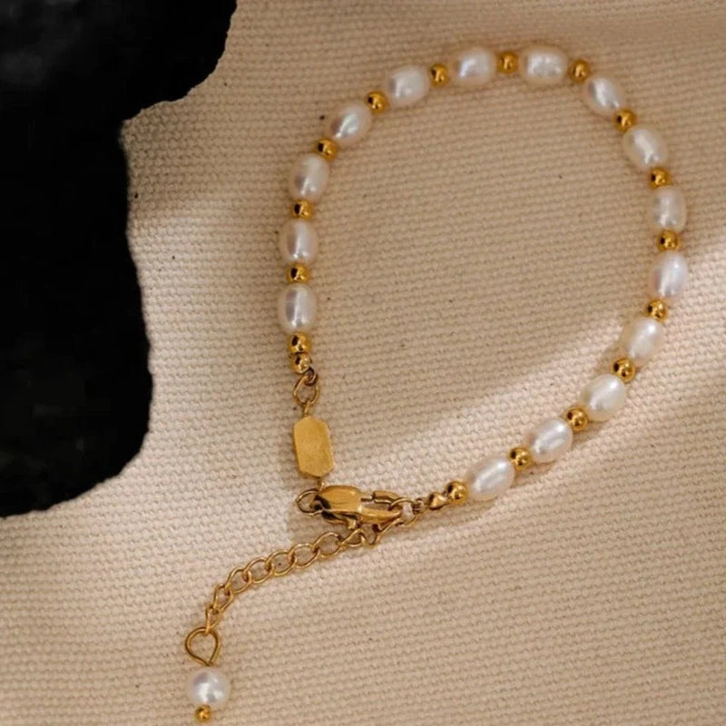 Armband aus Süßwasserperlen