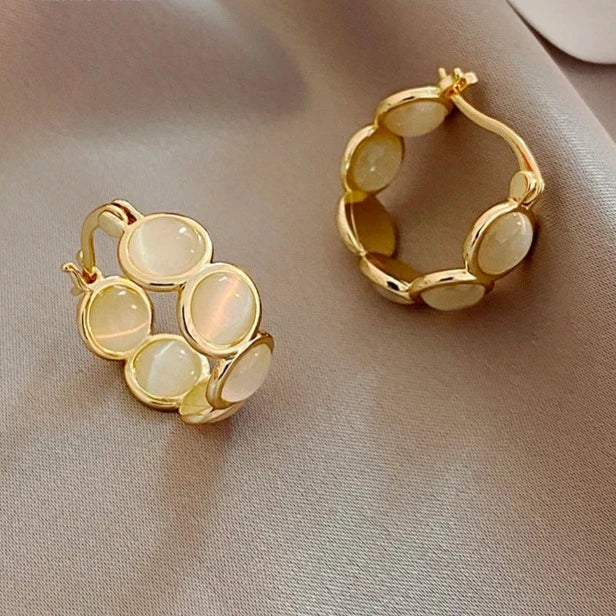 Creolen mit goldenen Opalen