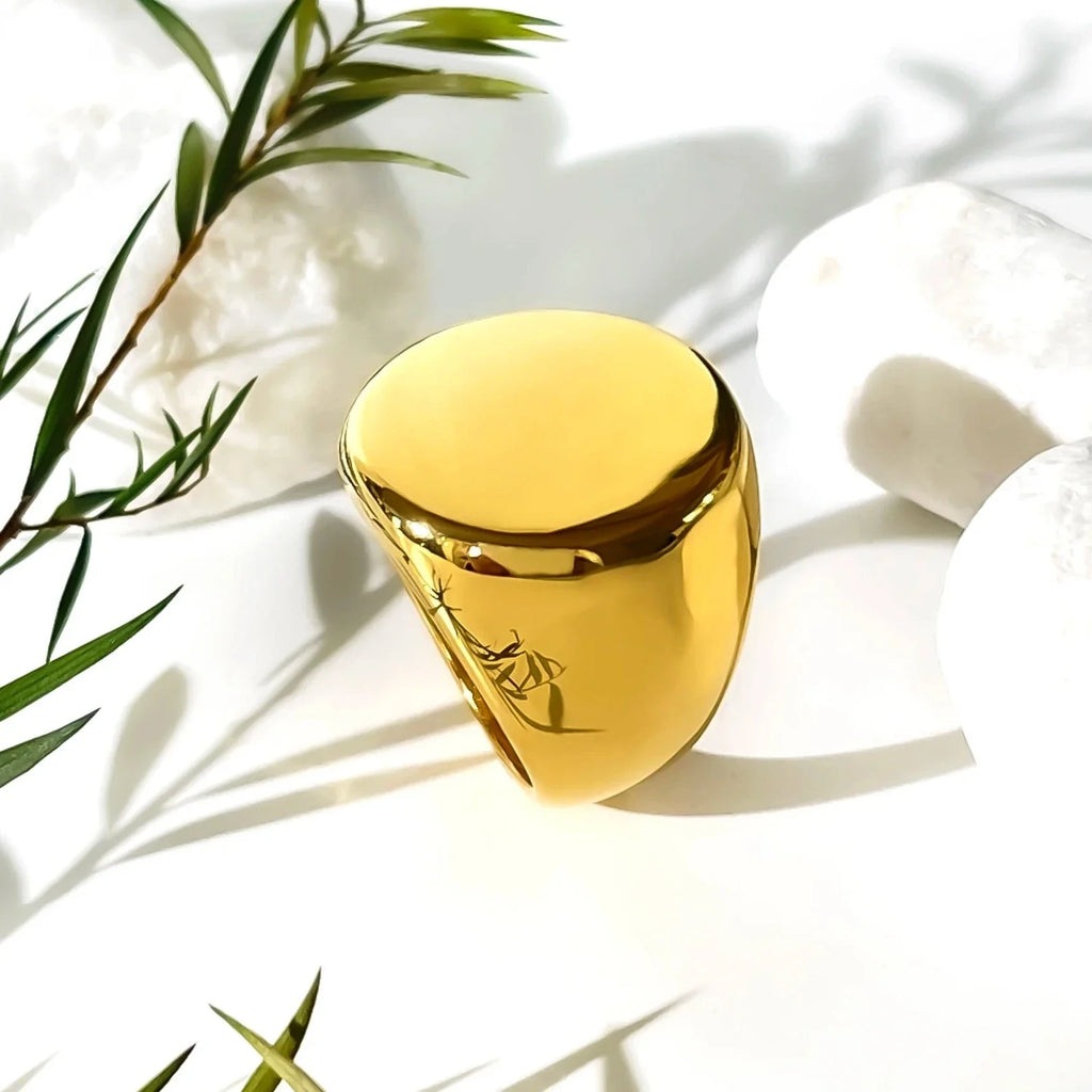 Runder Siegelring aus Gold