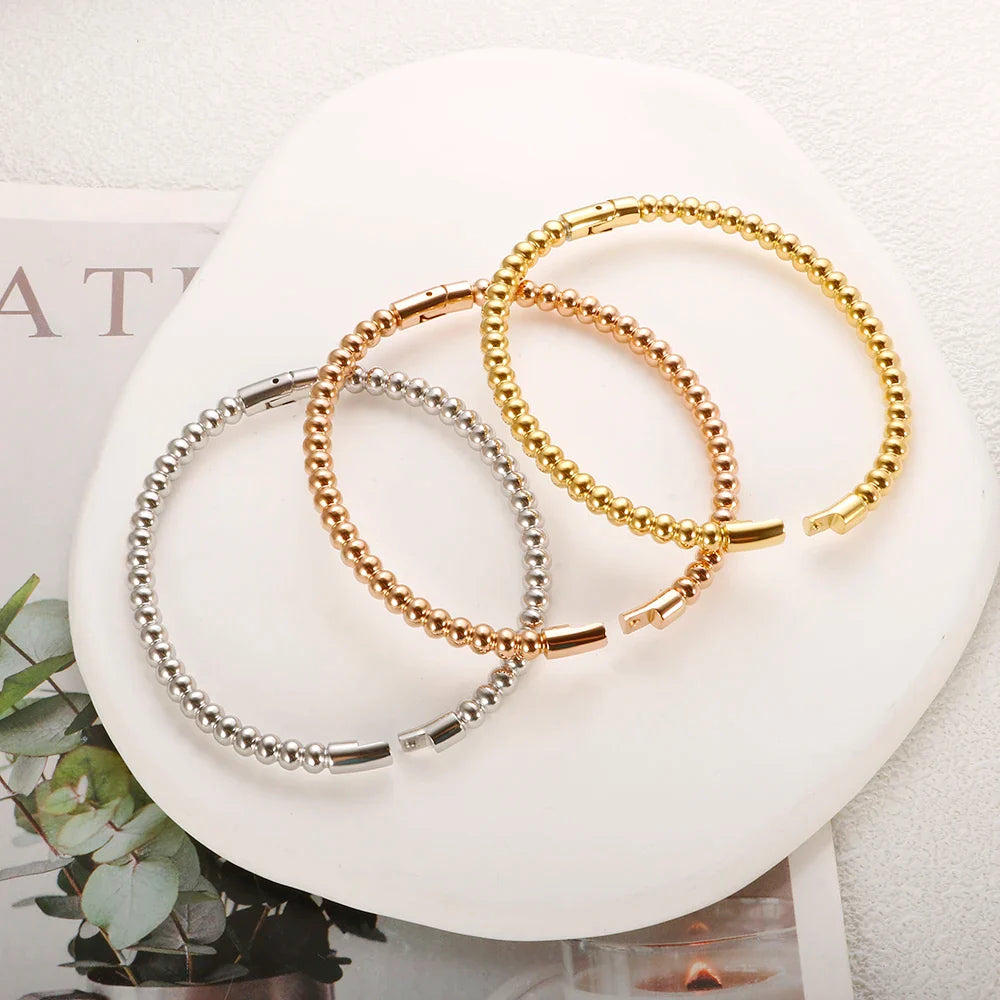 Armreif mit runden Perlen