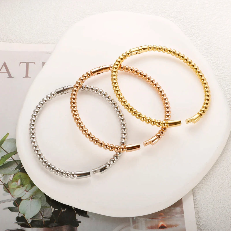 Armreif mit runden Perlen