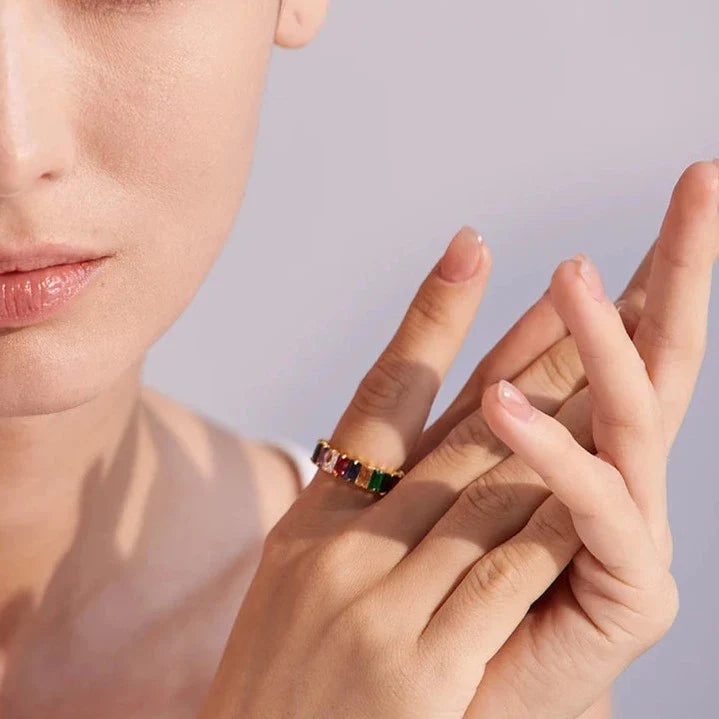 Bunter Zirkonia-Ring