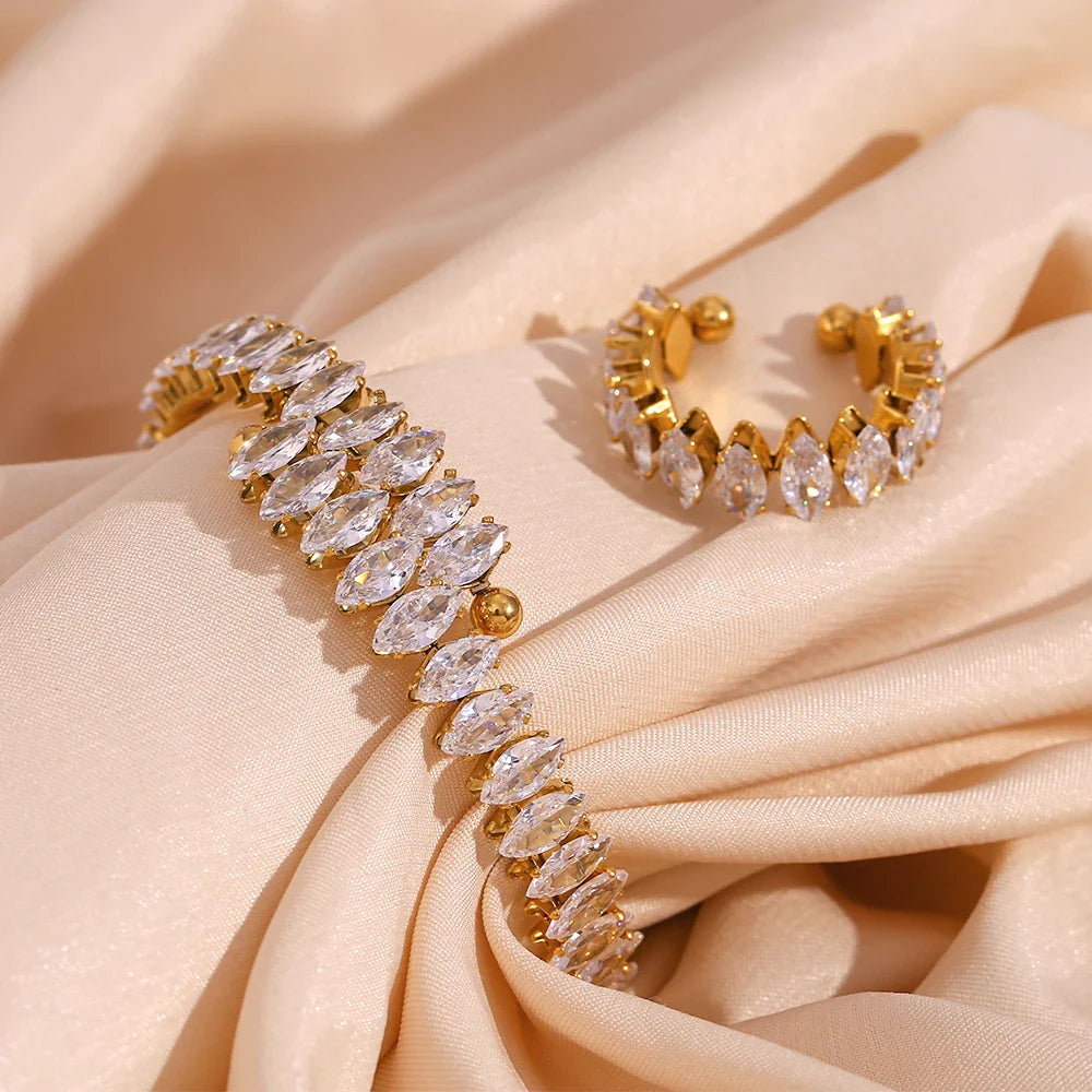 Ring mit Kristallsequenz