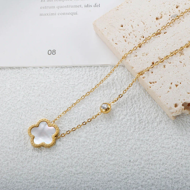 Halskette mit Kleeblatt-Anhänger