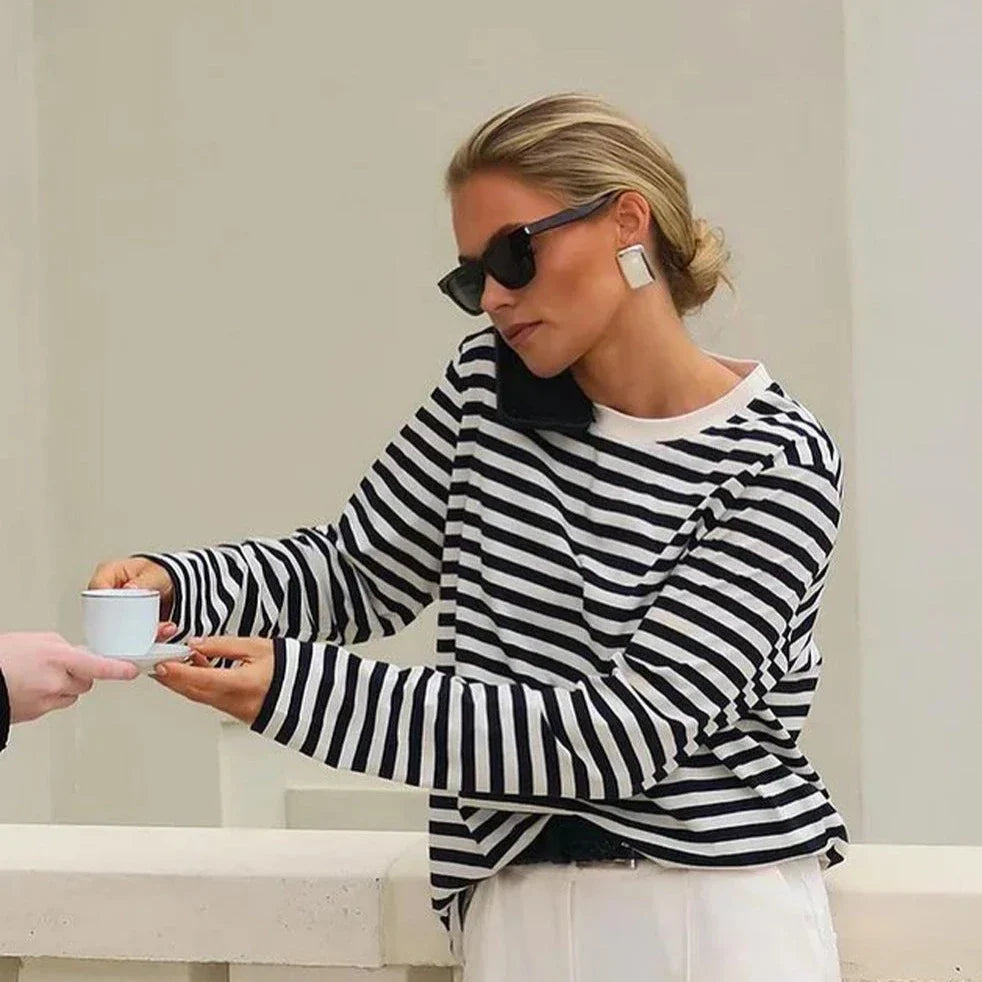 Goldene rechteckige Ohrringe