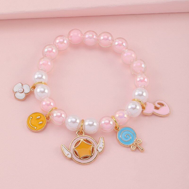 Bunte Perlenarmbänder für Kinder