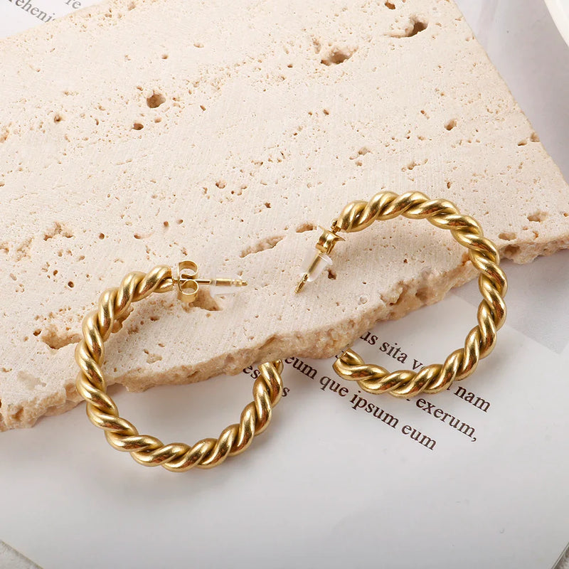 Creolen mit Spiraldrehung