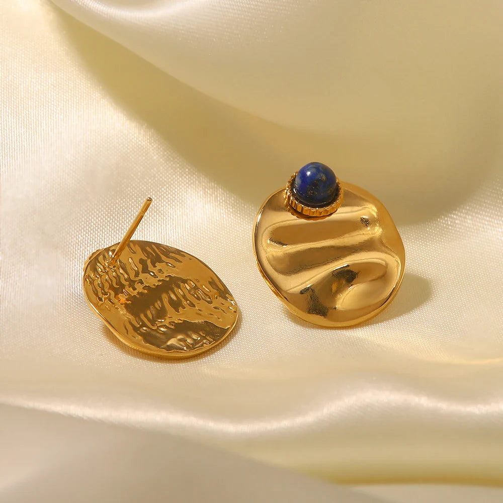 Goldohrringe mit blauem Stein