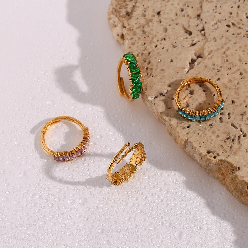 Glänzender Ring mit Zirkonia