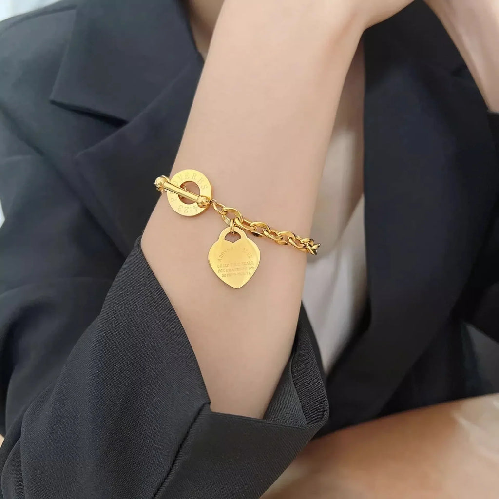 Armband mit Herz-Anhänger