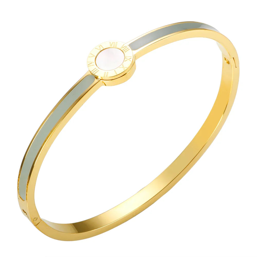 Buntes Armband mit römischen Ziffern