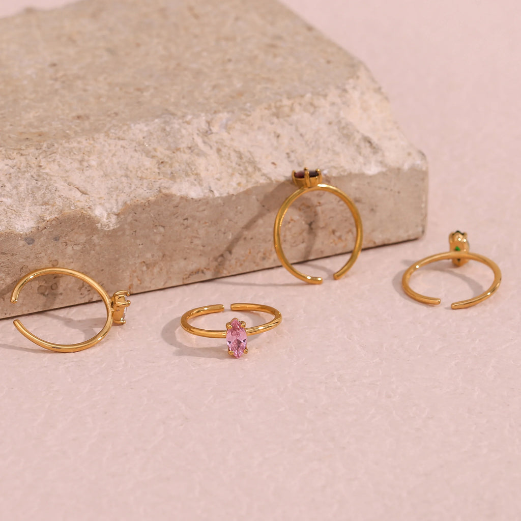 Glänzender ovaler Zirkonring