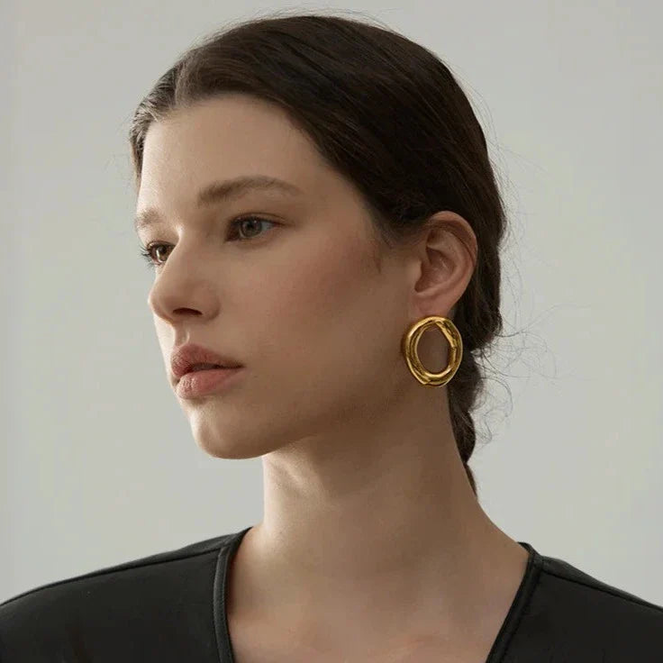 Ovale hohle Ohrringe