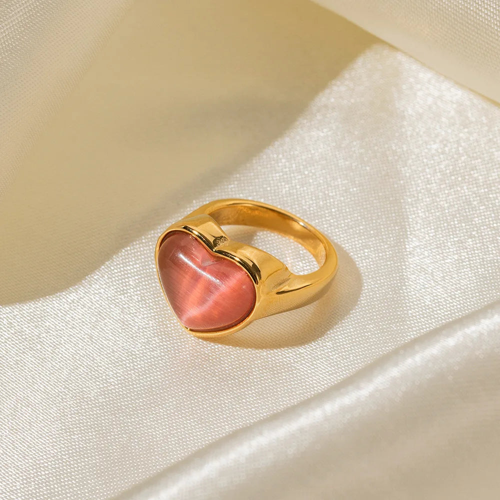 Ring mit rosa Herzstein