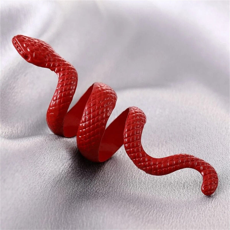 Wilder und eleganter Schlangenwickelring - Punk-Retro-Schmuck für Frauen