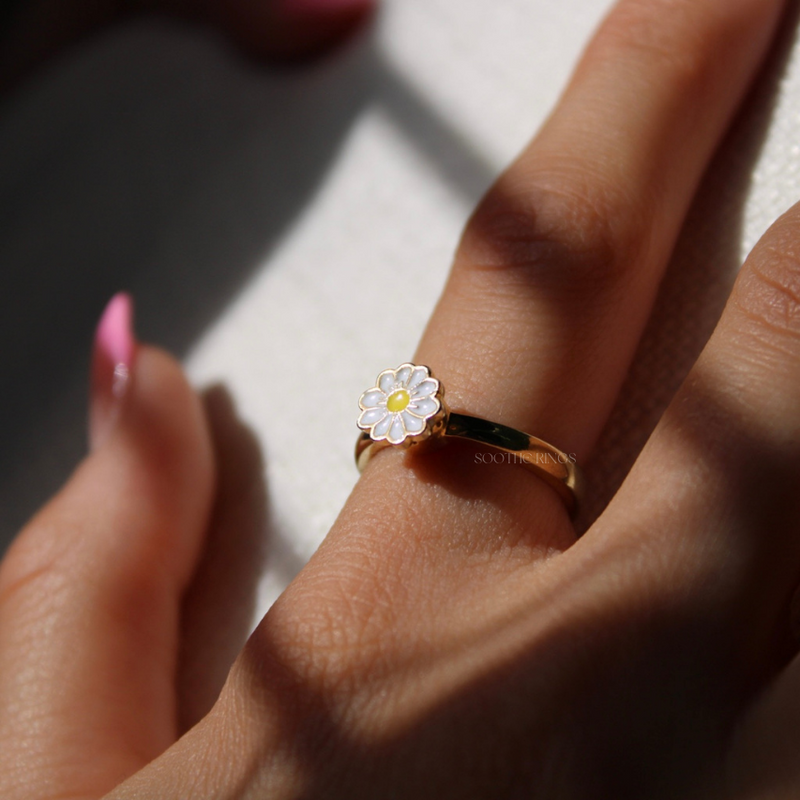 Angst Daisy Fidget Ring - verstellbar