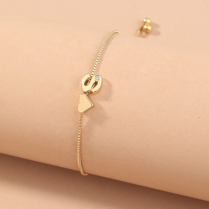 Personalisierte Liebesherz-Anfangsbuchstaben-Armbänder von A-Z