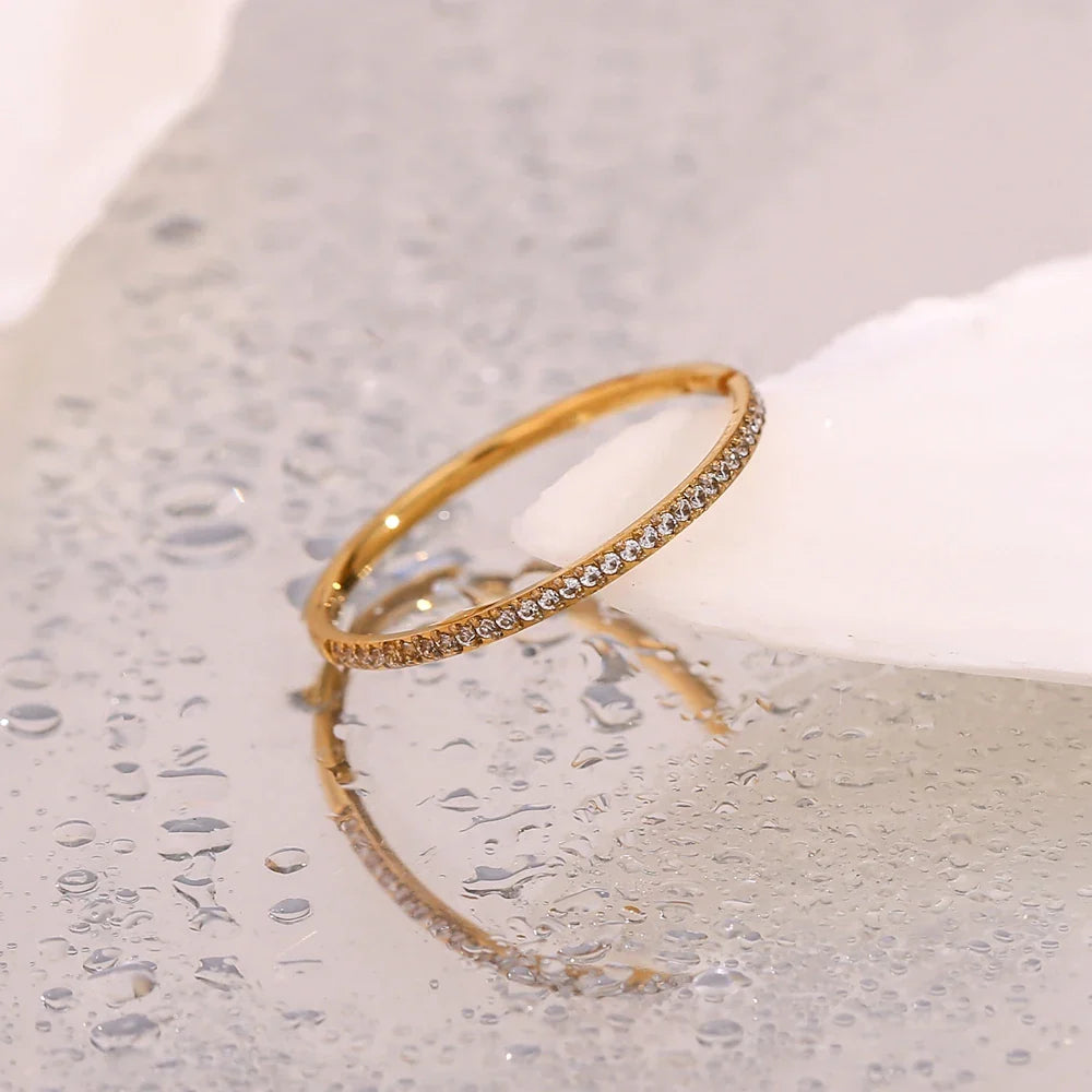 Dünner Kristallring