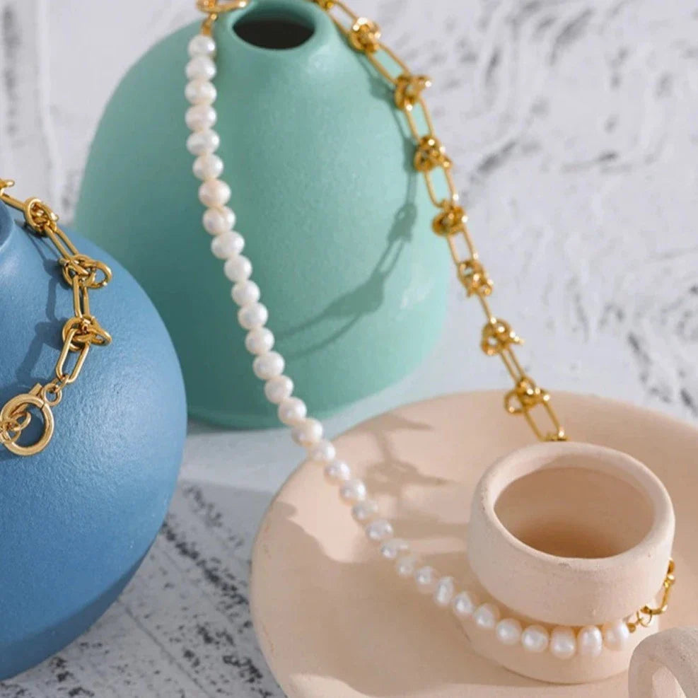 Halskette mit Naturperlen