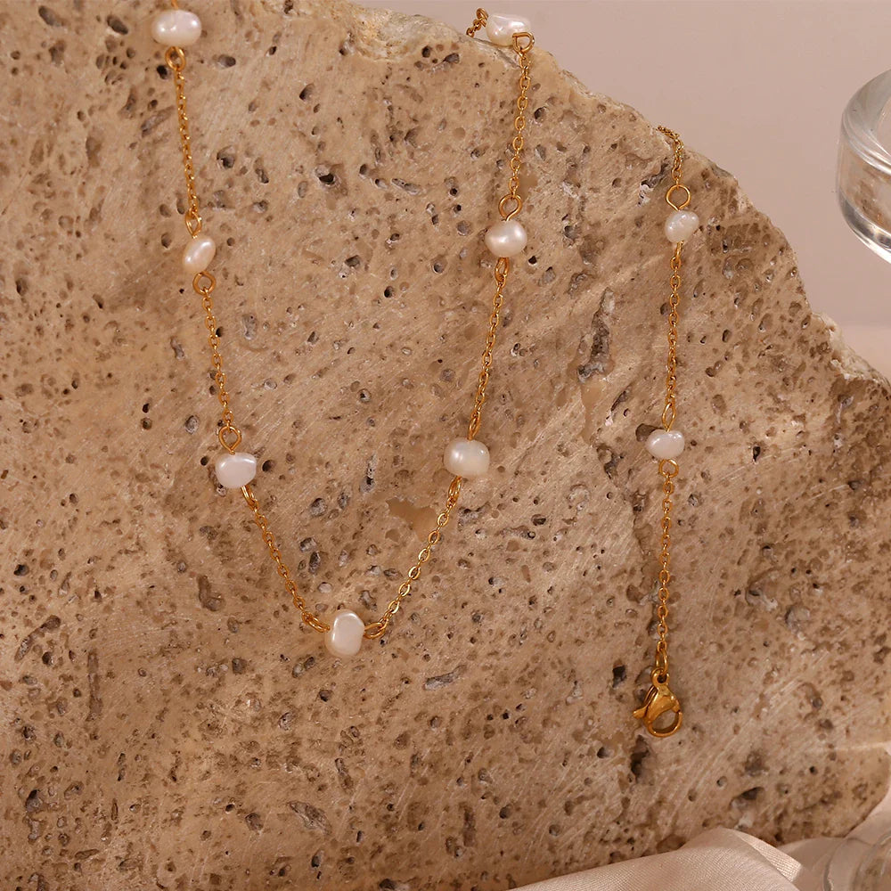 Halskette mit Süßwasserperlen