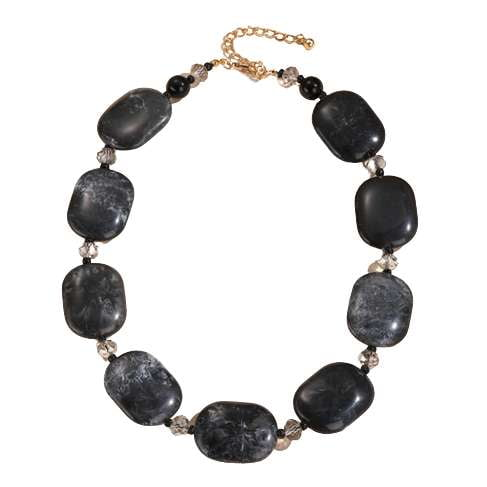 Halskette aus Makramee