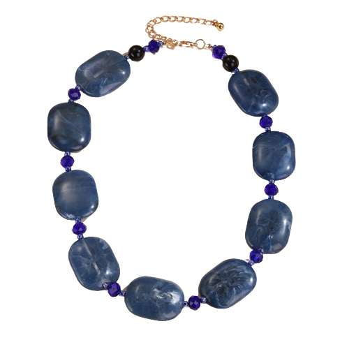 Halskette aus Makramee