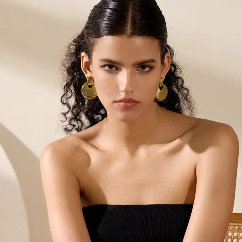 Ohrringe mit Kreis-Anhänger