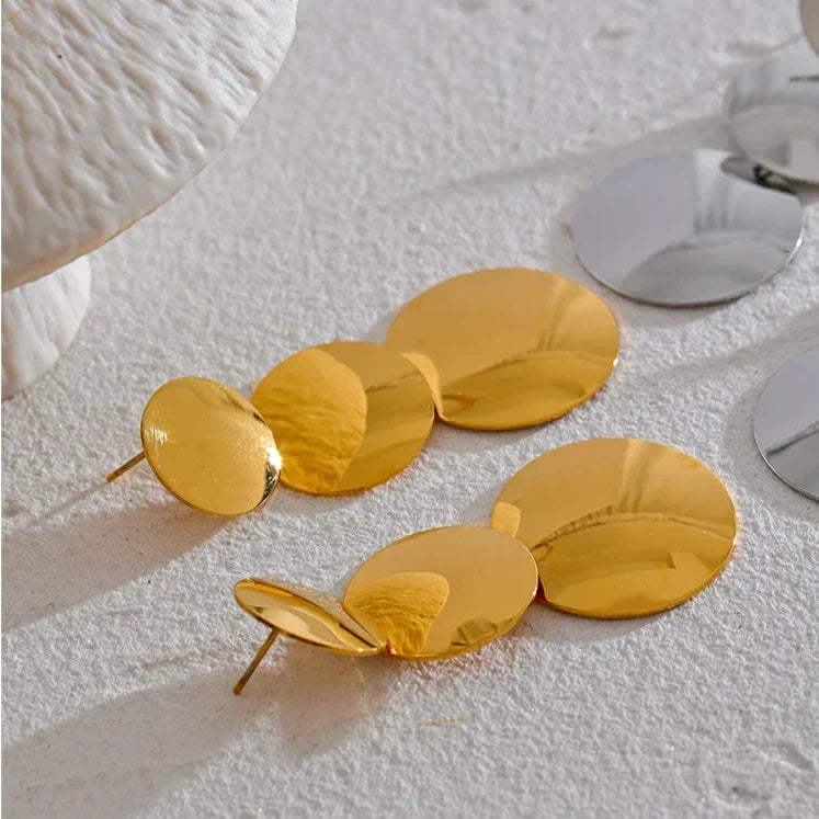 Ohrring mit Kreis-Anhänger