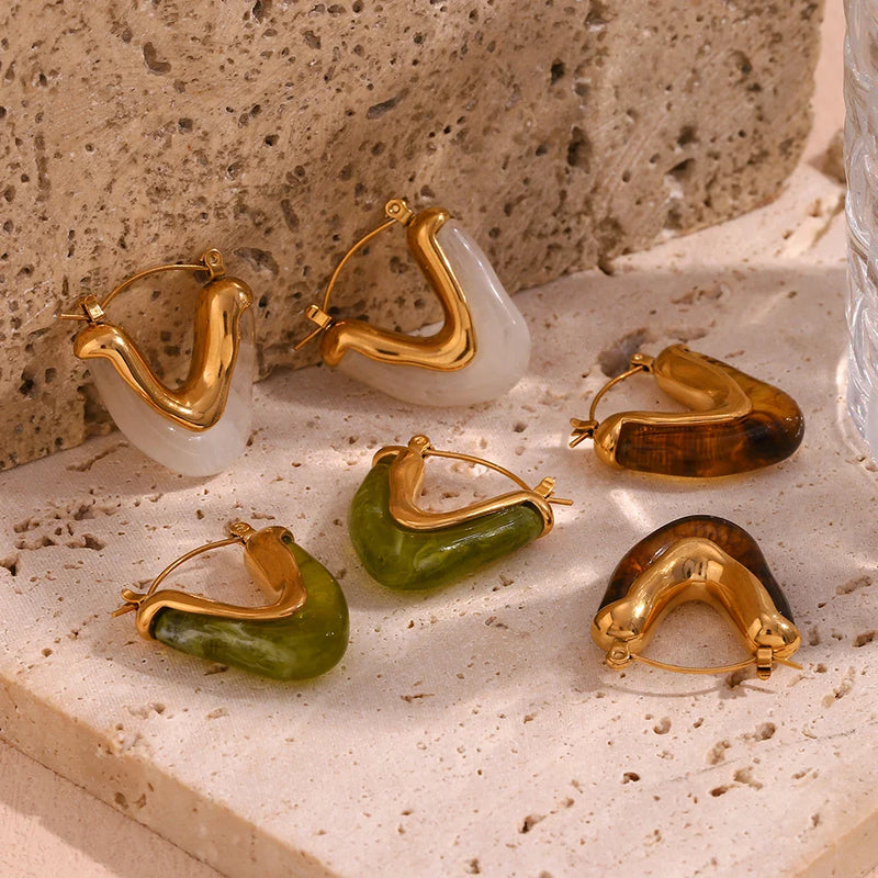 Creolen in V-Form aus Bernstein