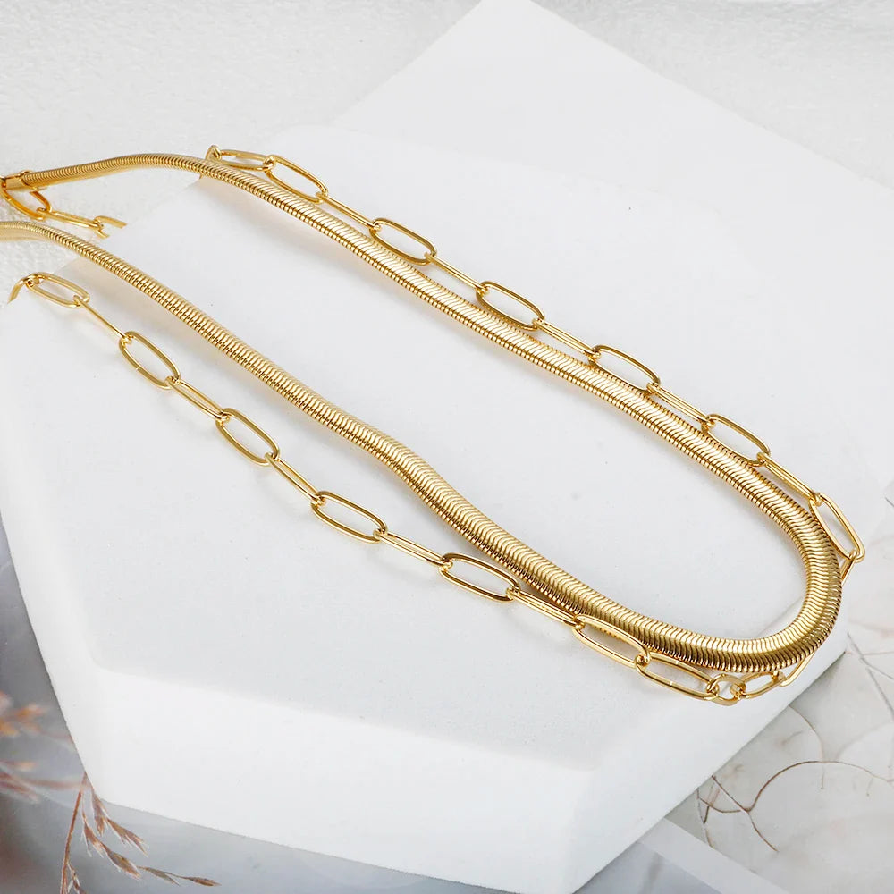 Doppelreihige Halskette mit Schlangenkette