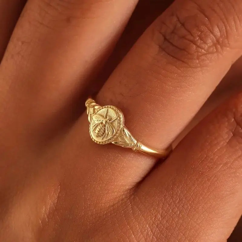 Goldener Retro-Bienenring