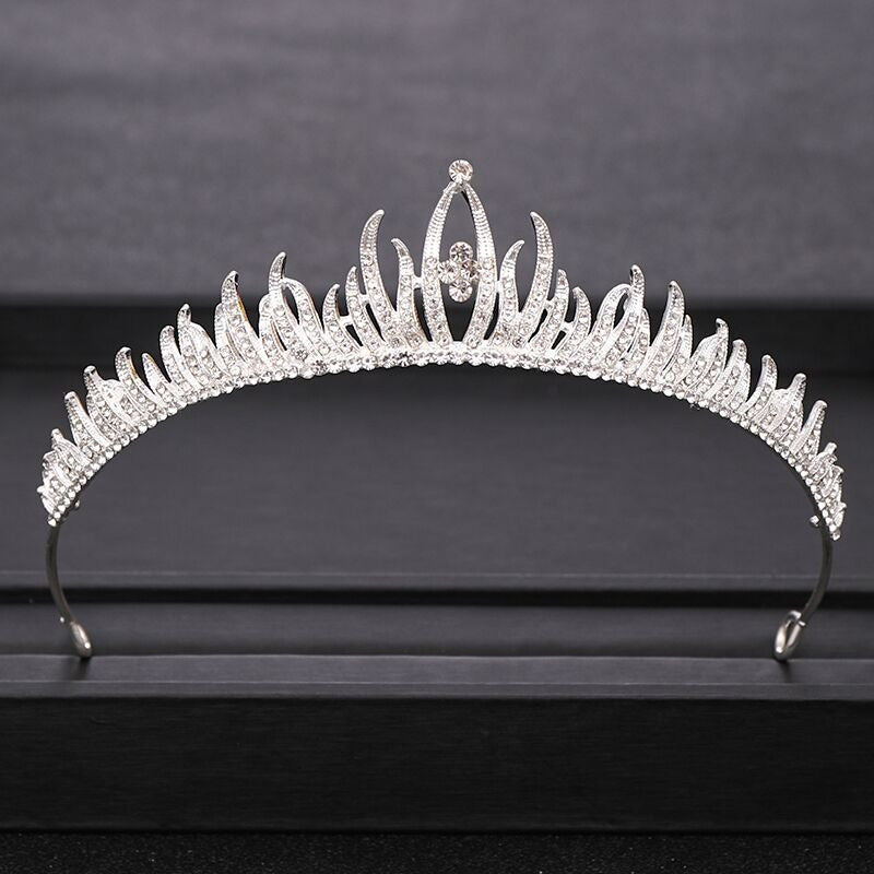 Haarschmuck-Kollektion mit Krone und Tiara im Barock-Stil aus Strasssteinen und Kristallen