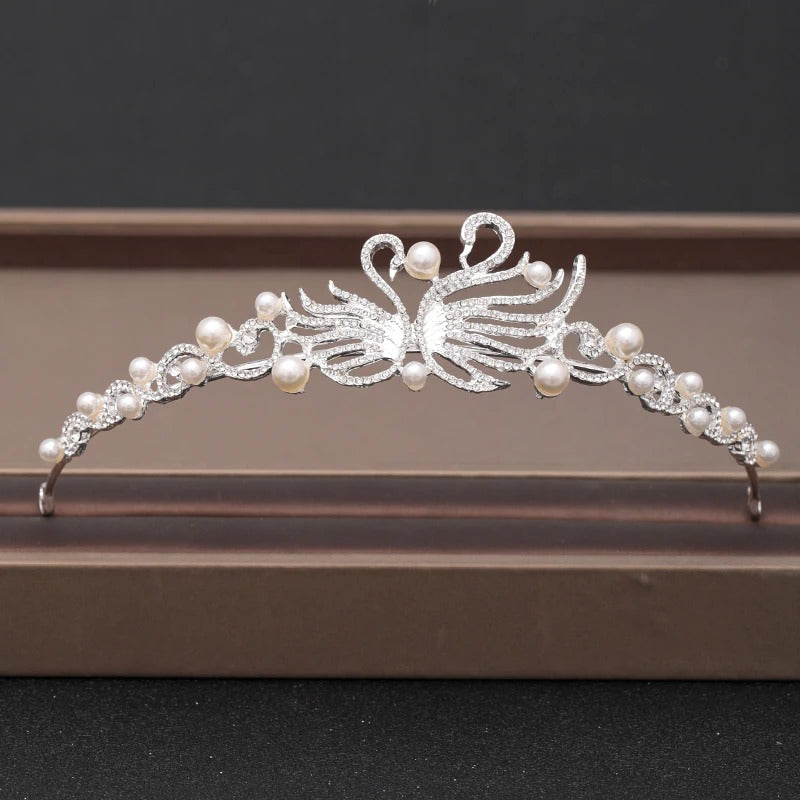 Haarschmuck-Kollektion mit Krone und Tiara im Barock-Stil aus Strasssteinen und Kristallen